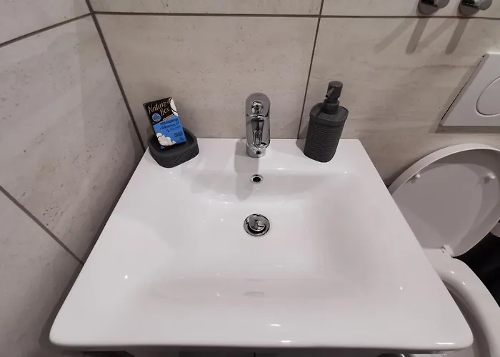 Hp מלון דירות 3*